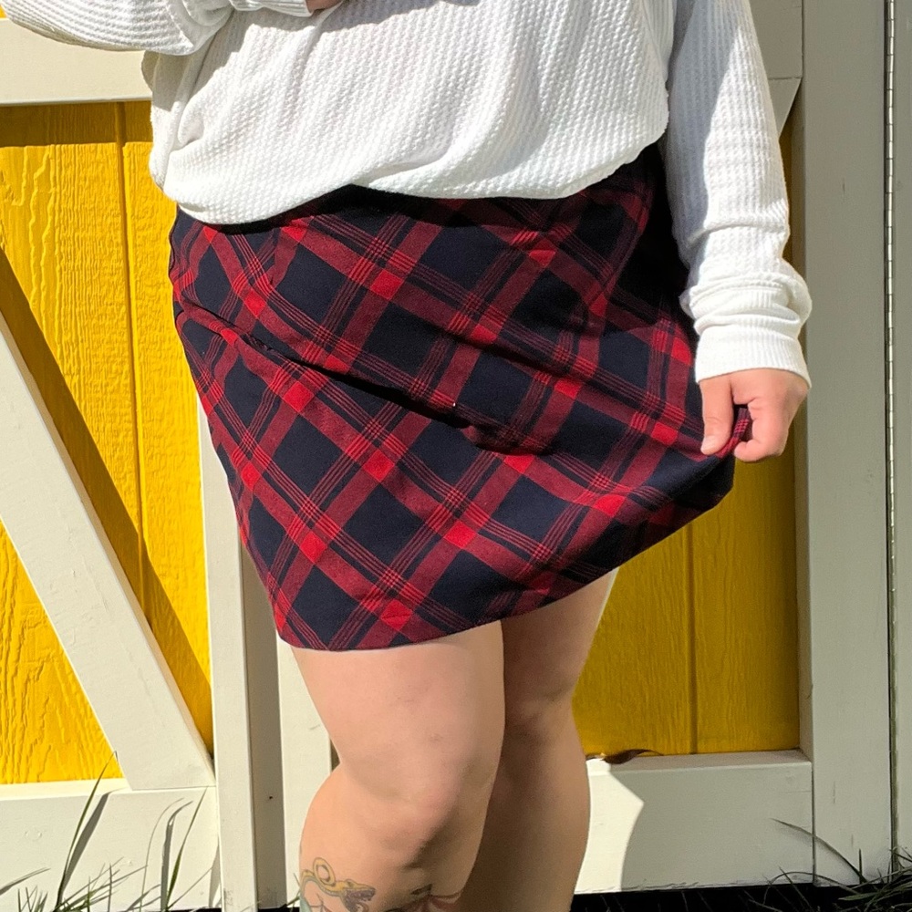 Plus size City Chic plaid mini skirt